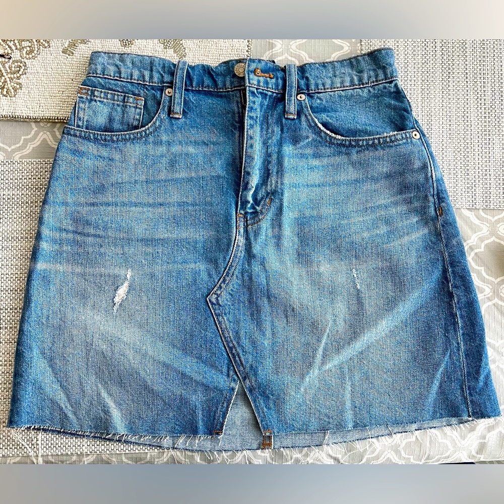 Rigid Denim A-Line Mini Skirt
in Lakeline Wash: Eco Edition